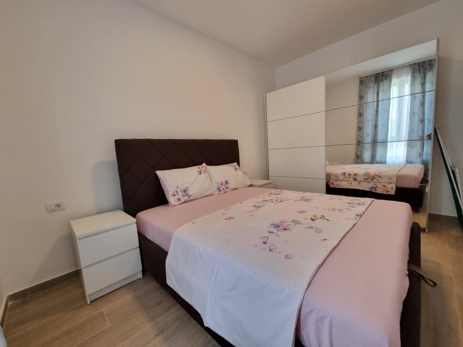 Prestige Central Apartments - Rafailovici Budva Exterior photo